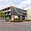 Mawson Lakes Hotel