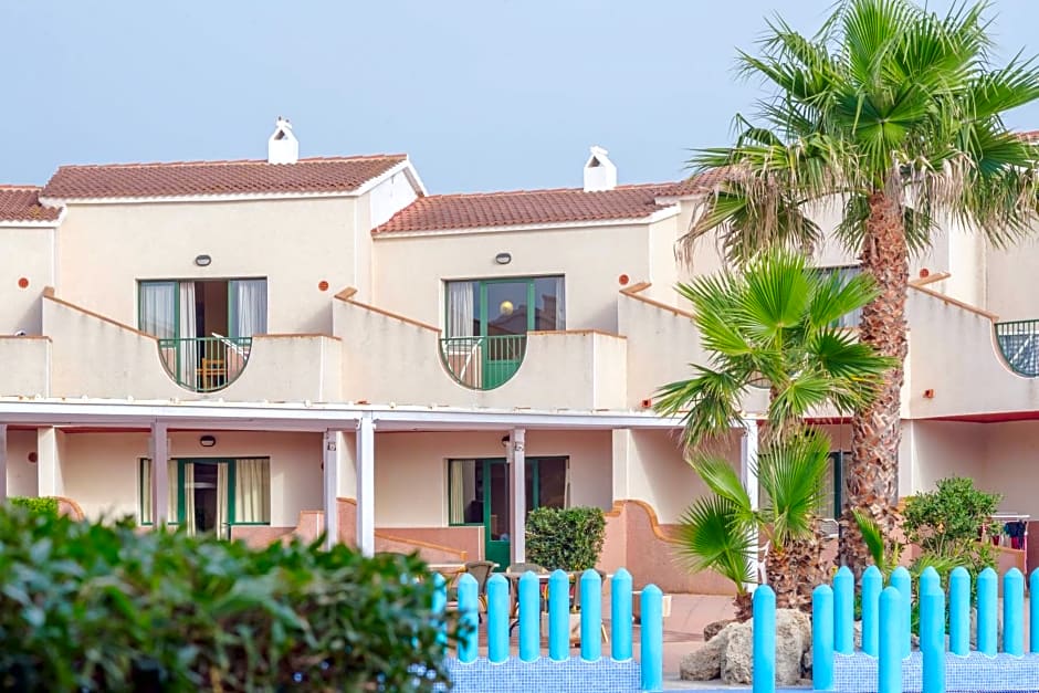 Apartamentos Lentiscos by MIJ