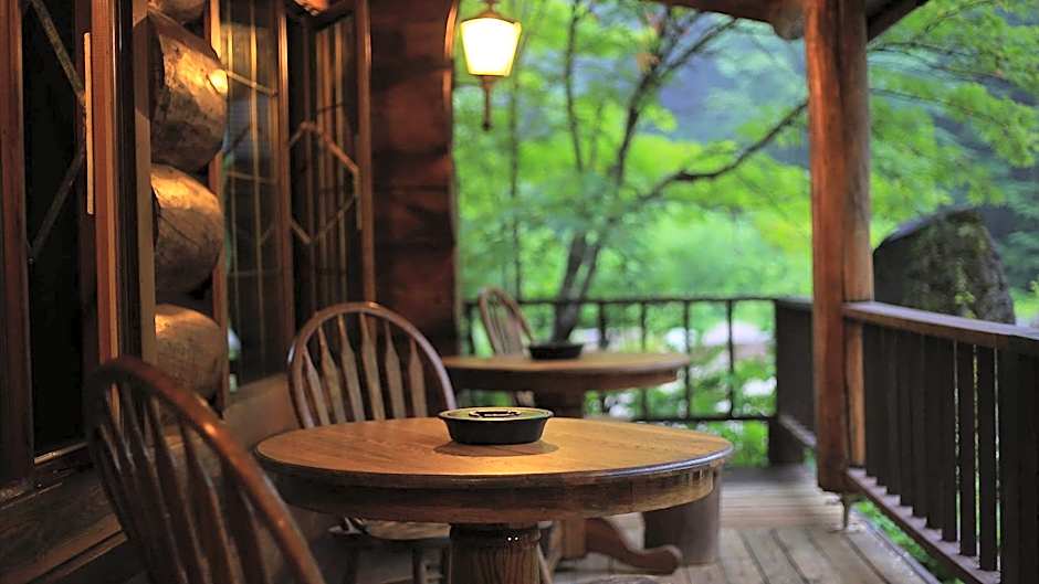 Hatcho no Yu Hot Spring Ryokan