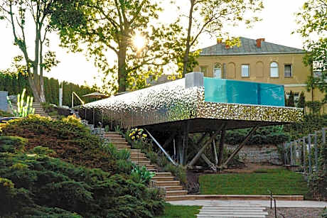 Bristol Art & Medical SPA