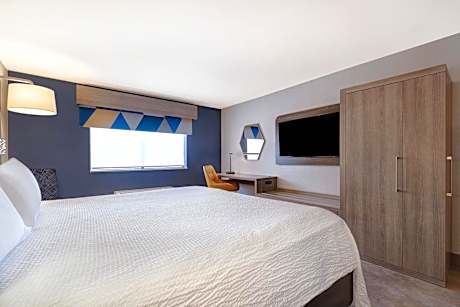 King Suite - Disability Access