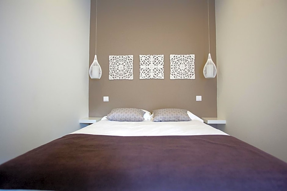 Thomar Story - Guest House