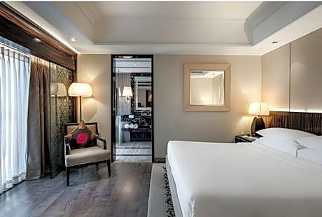 Hyatt Suite With Separate Living Room
