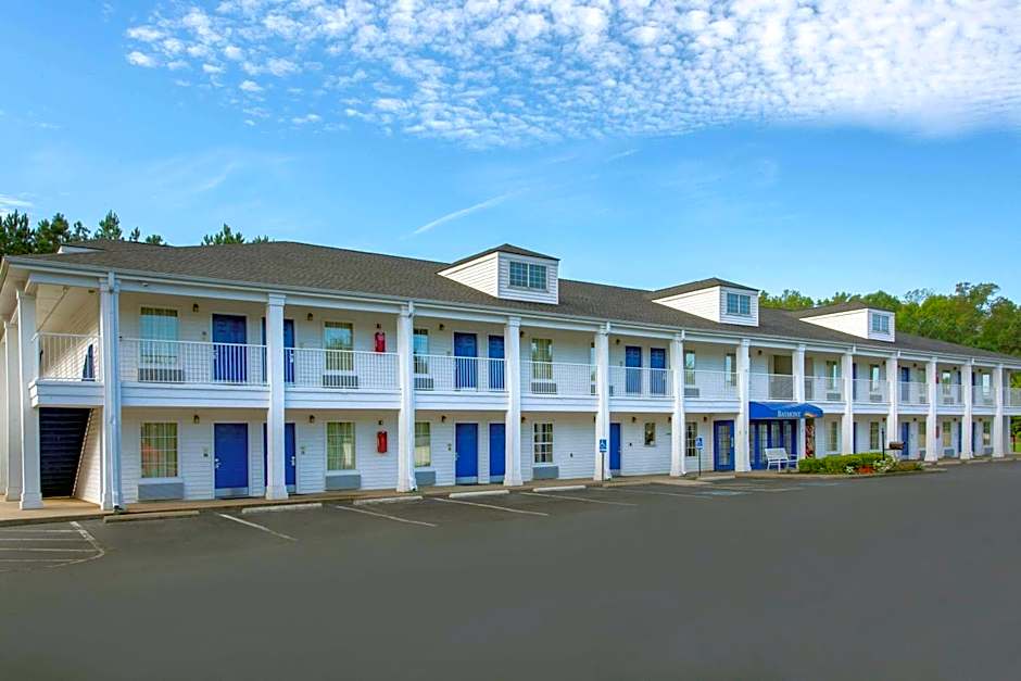 Baymont by Wyndham Greenwood