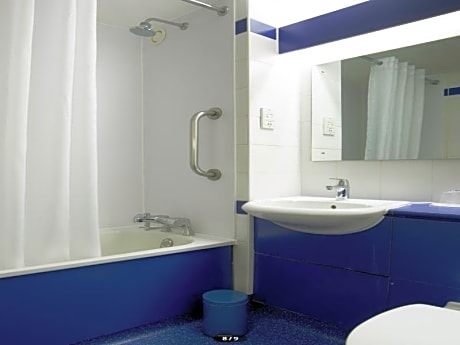 Travelodge London Kings Cross Royal Scot Hotel