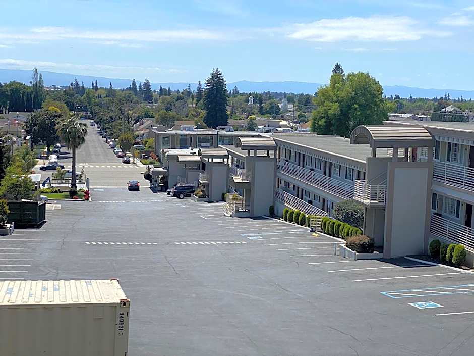 Budget Inn Of Hayward