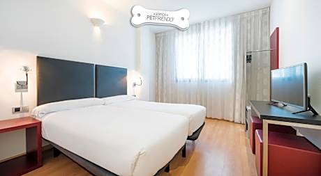 Twin Room Pet Friendly