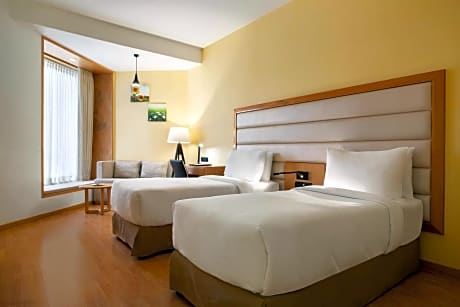 Executive 2 Twin Bed Non Smoking Room