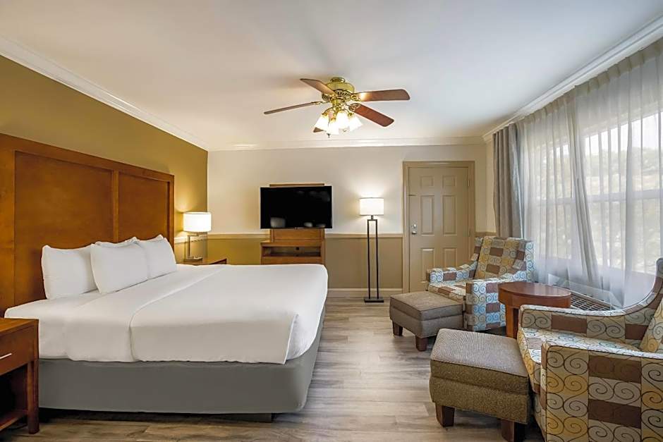 The Inn at Apple Valley, an Ascend Collection Hotel