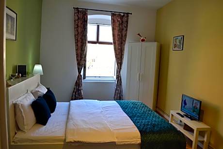 One-Bedroom Apartment with view towards Piaţa Sfatului