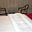 Hotel Ashapura Palace