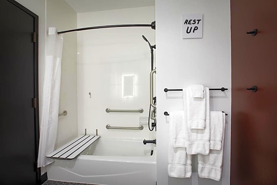 TRYP by Wyndham Pittsburgh/Lawrenceville