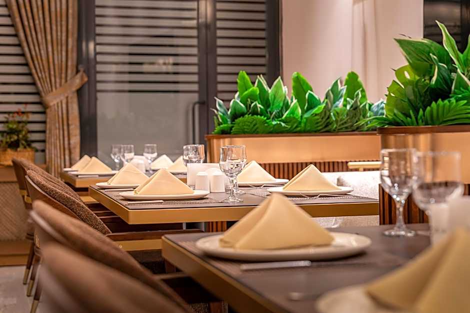 Best Western Premier Hidden Hills Hotel