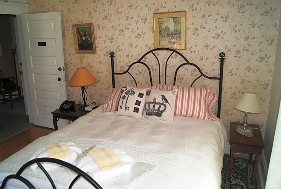 Ye Olde Walkerville Bed & Breakfast