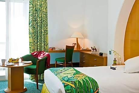 Deluxe Twin Room with Golf View