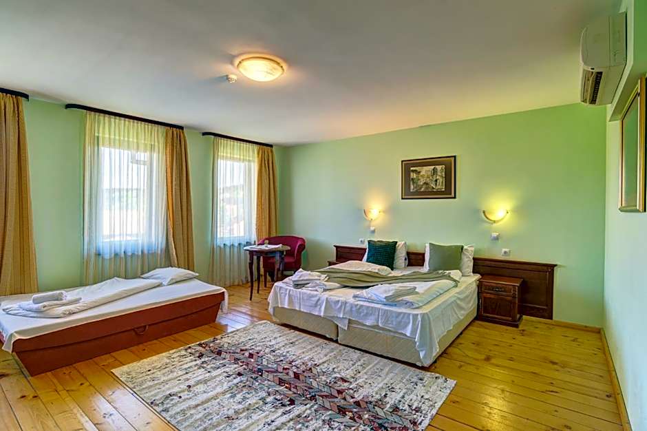 Rachev Hotel Residence