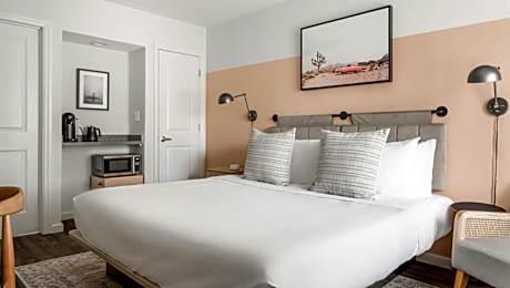 Leland Hotel