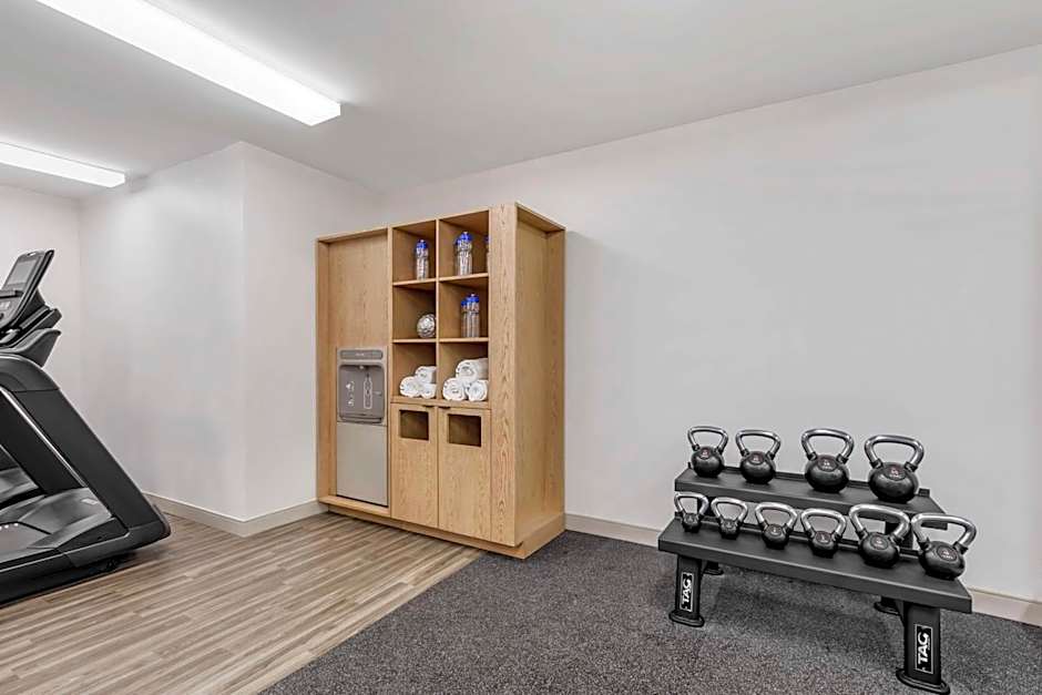 Sonesta Simply Suites Baltimore BWI Airport