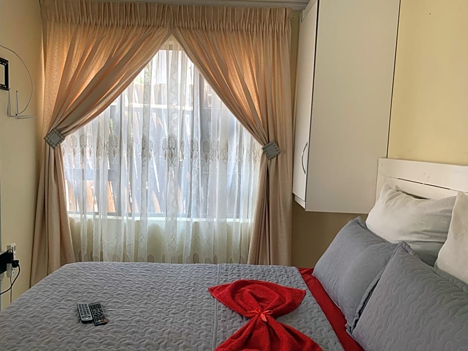 Ekaya Palace Guest House