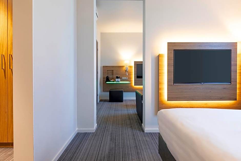 Moxy by Marriott London Excel