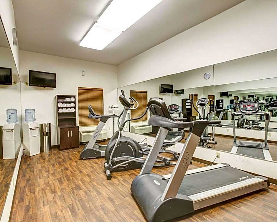 Comfort Suites At Rivergate Mall