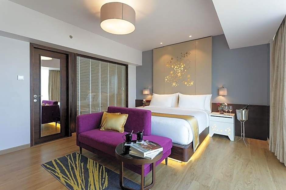 Photo 1 of 7 of Superior Suite
