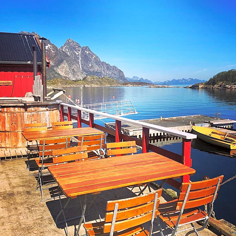 Henningsvær Rorbuer