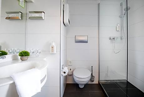 Independent Double Room with Kitchenette