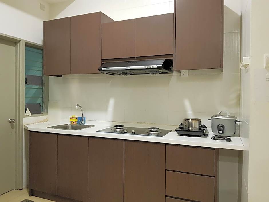 Play Residence at Golden Hills