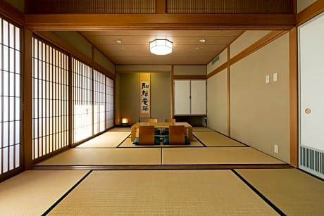 Japanese-Style Quadruple Room