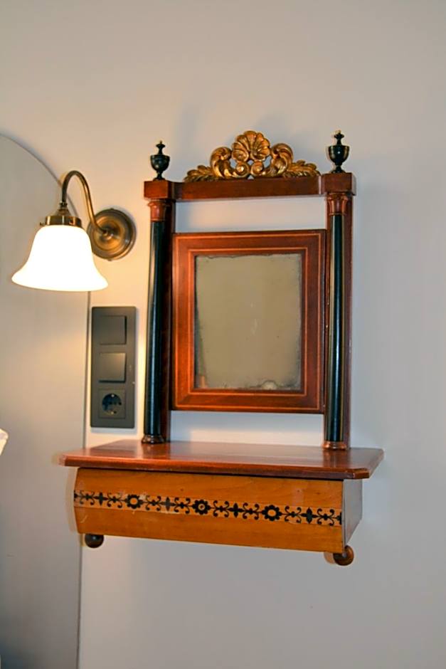 Lo Palauet de la Muralla