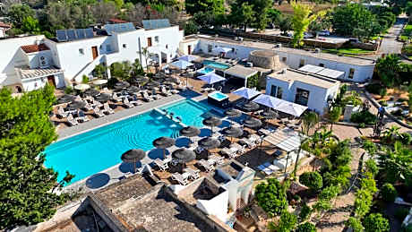 Grotta Saracena Resort