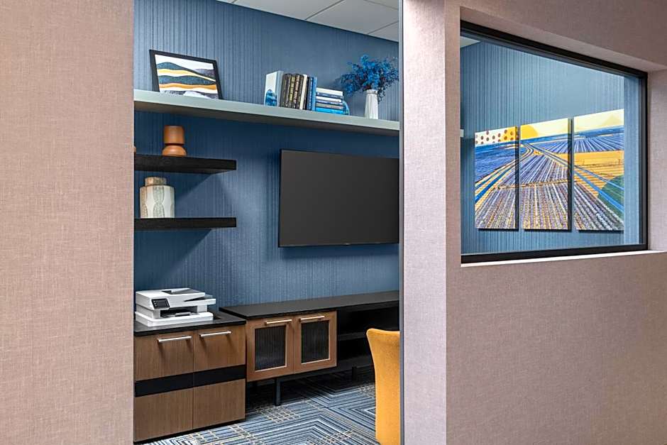 Homewood Suites By Hilton Fresno