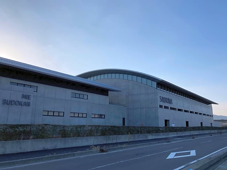Toyoko Inn Tsu-Eki Nishi-Guchi