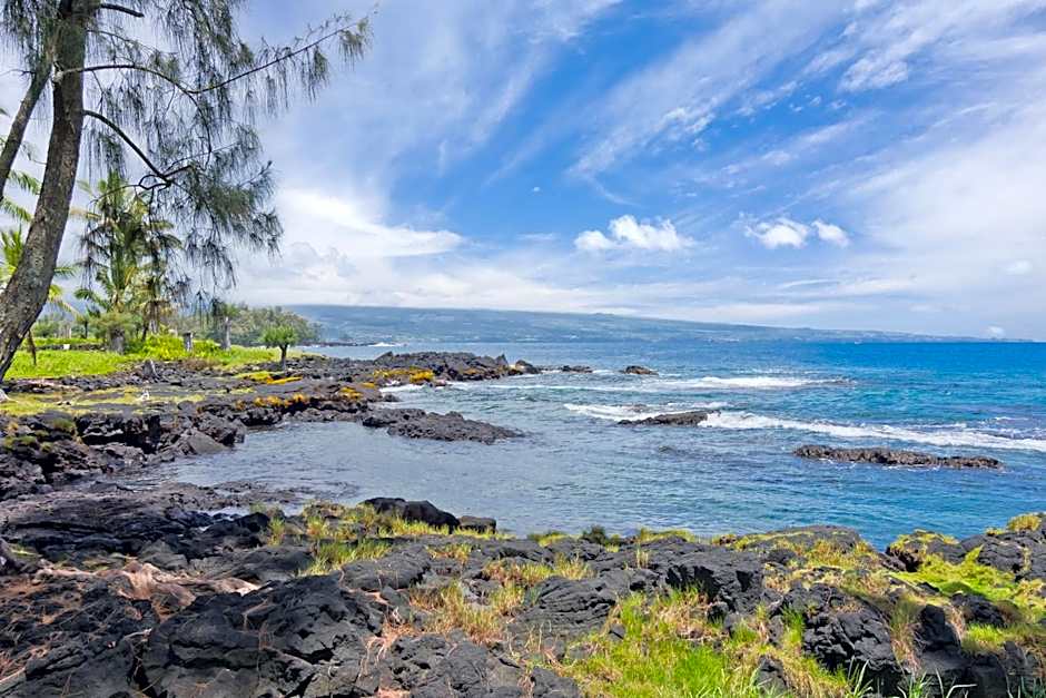 Ocean view Mauna Loa Shores Kai Ekahi #201 next to Carlsmith Beach Park Hilo HI