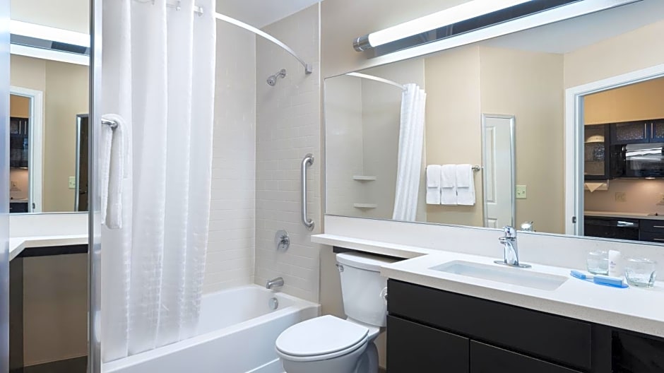 Candlewood Suites Grove City - Outlet Center By IHG