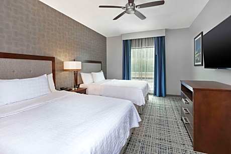 One-Bedroom Deluxe Queen Suite - Non Smoking