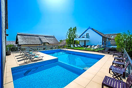 Delta Boutique & Carmen Silva Resort