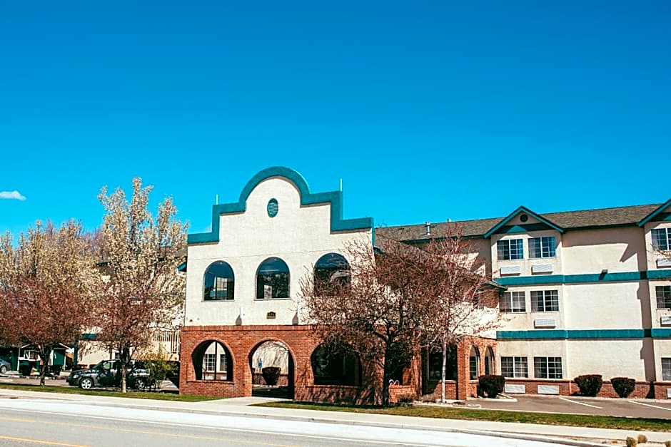 Carson City Plaza Hotel