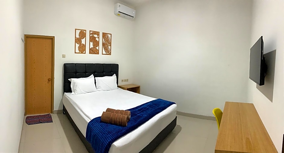 Gayatri Hotel