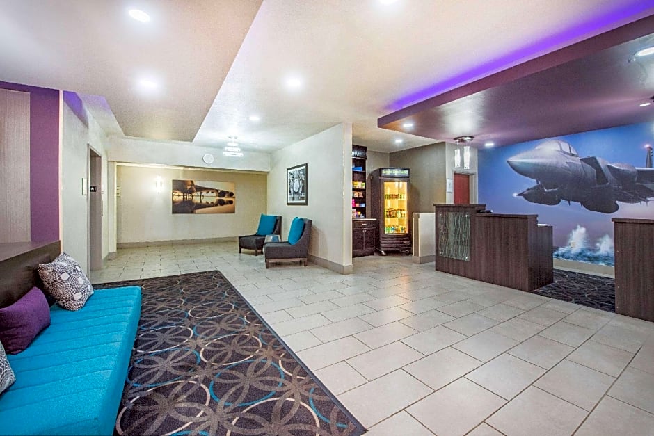 La Quinta Inn & Suites by Wyndham Fairborn Wright-Patterson