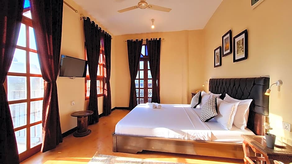 Rumaisa Hotel