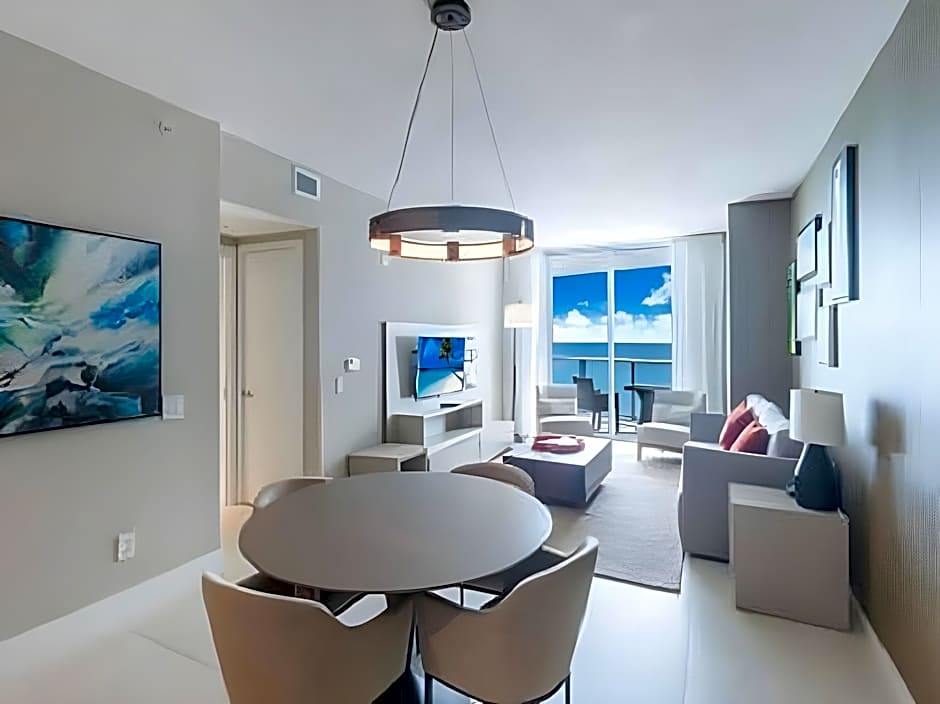 Hide Beach Residences