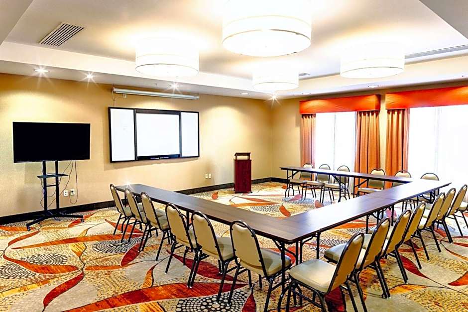 La Quinta Inn & Suites by Wyndham Starkville