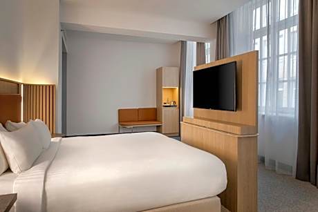 Business Room, Guest room, 1 King, Conference Building