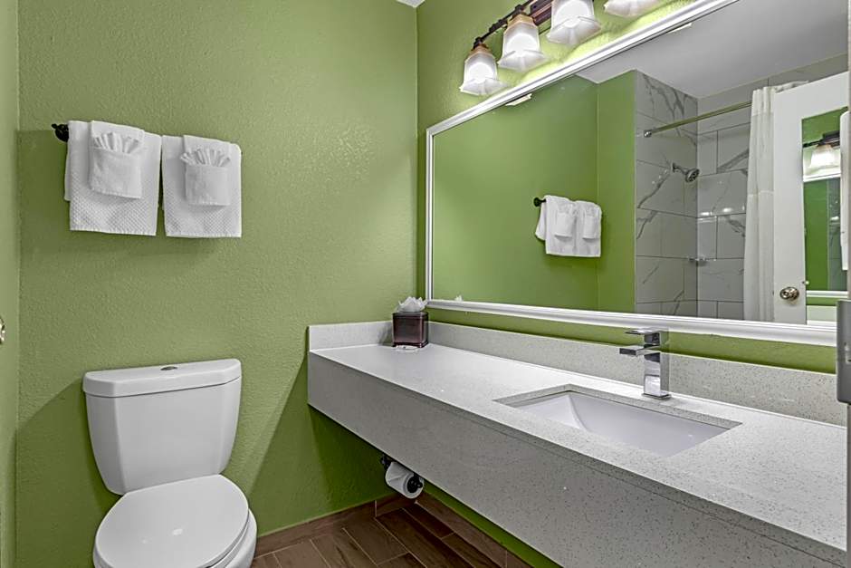 Quality Inn & Suites Plano