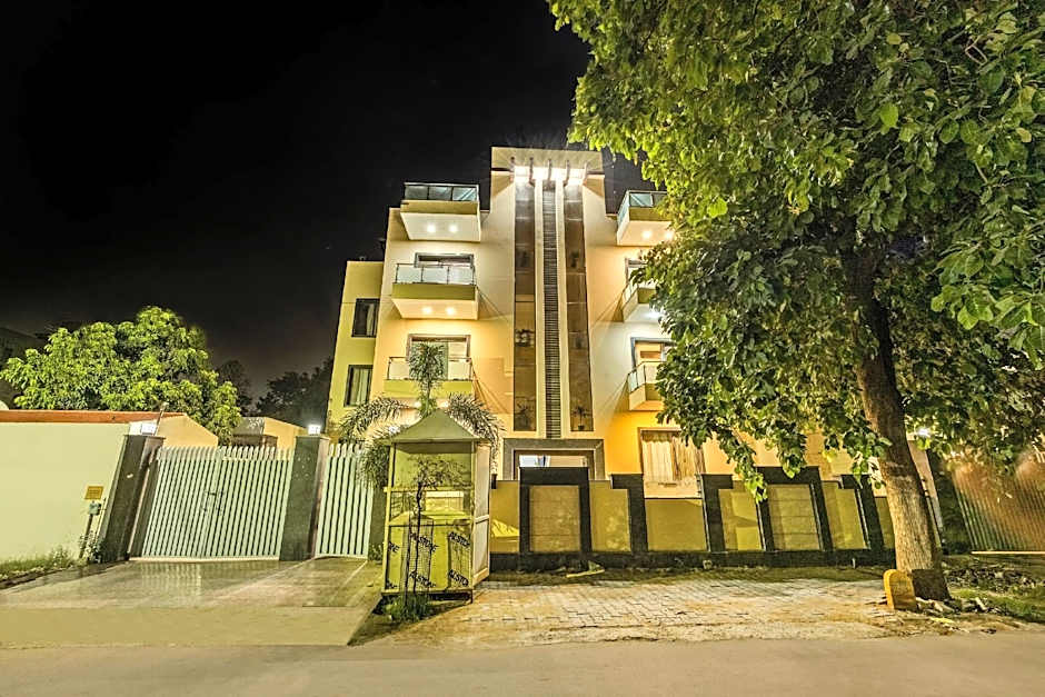 Townhouse Oak Homefort Stays Near Leisure Valley Park – Gurgaon, NY