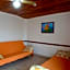 Hotel La Guaria Inn & Suites