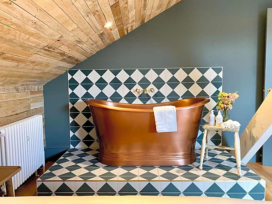 Railway House York by Chateau Anna