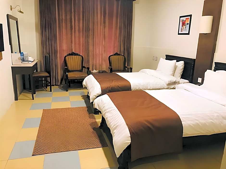 Hotel One Mall Road Murree